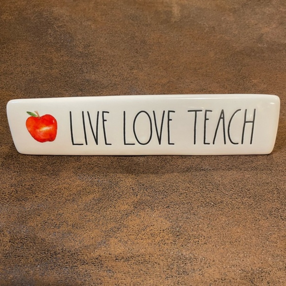 Rae Dunn LIVE, LOVE, TEACH RED APPLE Desk Plaque BRAND NEW DESIGN!!